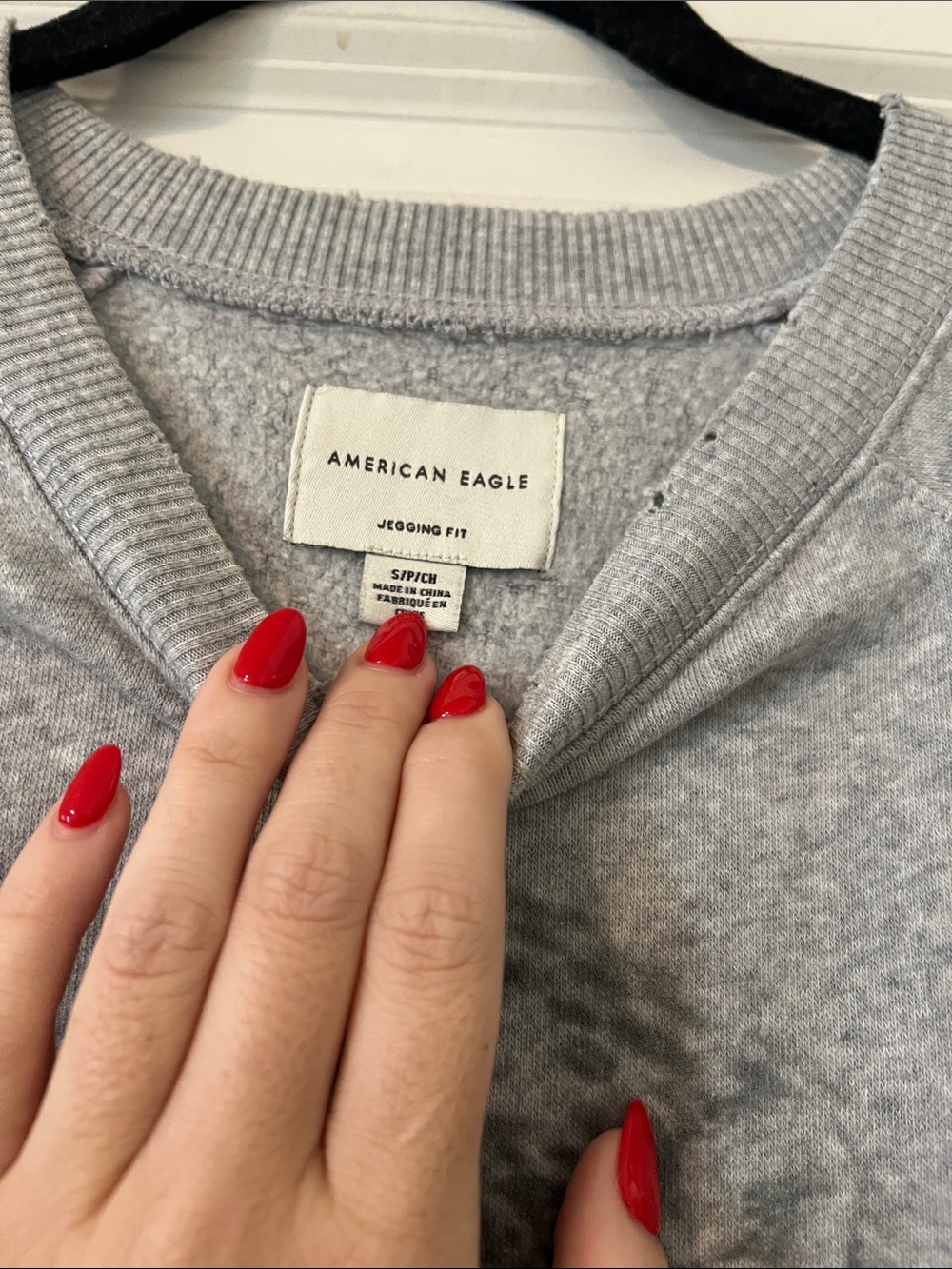 American Eagle Outfitters Sweatshirt - Picture 3 of 5